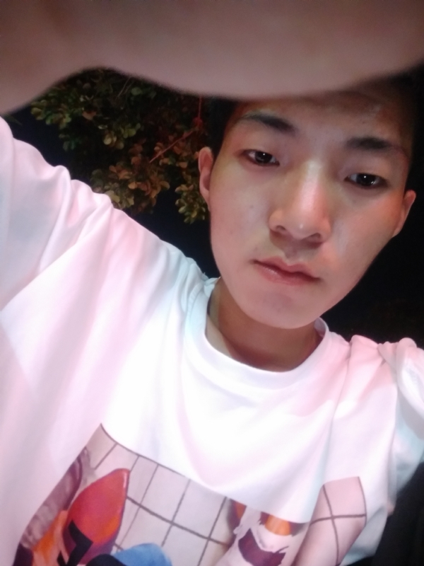 若如初见丶的第一张照片--甘谷蓝颜知己交友网